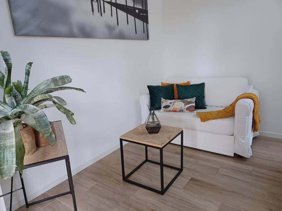 ~ Au Calme A La Campagne ~ Apartment La Meziere Екстериор снимка